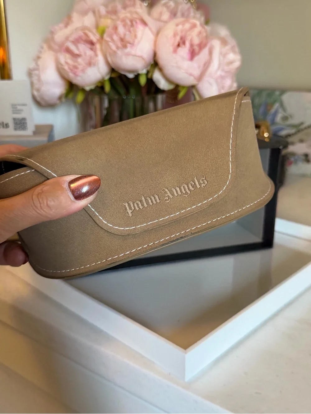 Palm Angels NIB Pink shades new in Brown Suede Sunglasses Case GIFTABLE